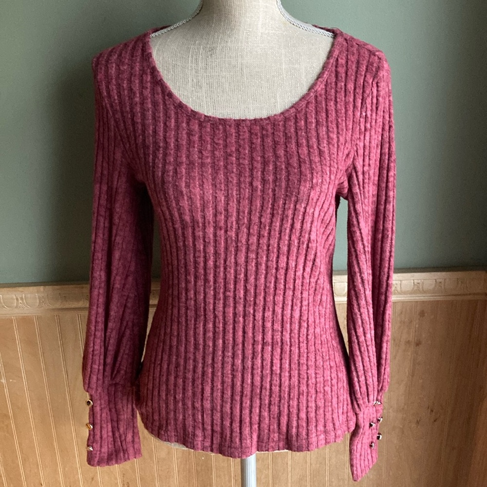 NWOT Raspberry ribbed scoop neck sweater